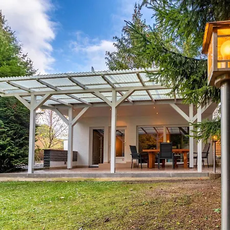 Ferienhaus Mit Terrasse Und Kaminofen In