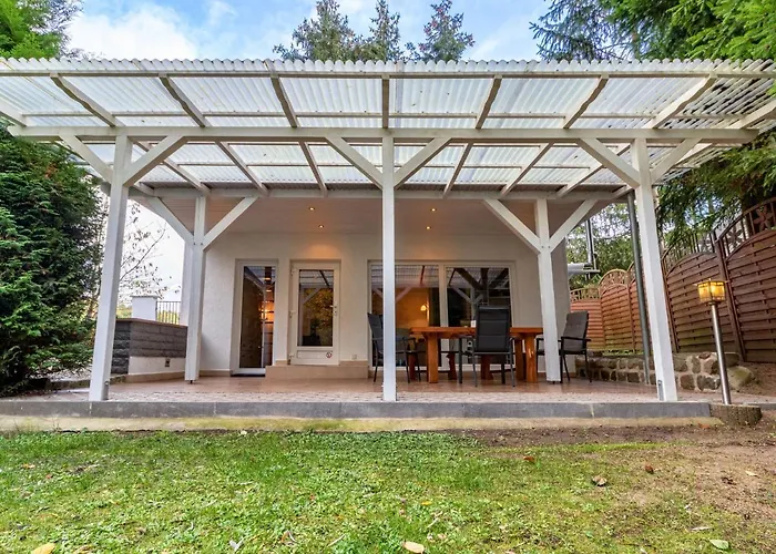 Mit Terrasse Und Kaminofen In